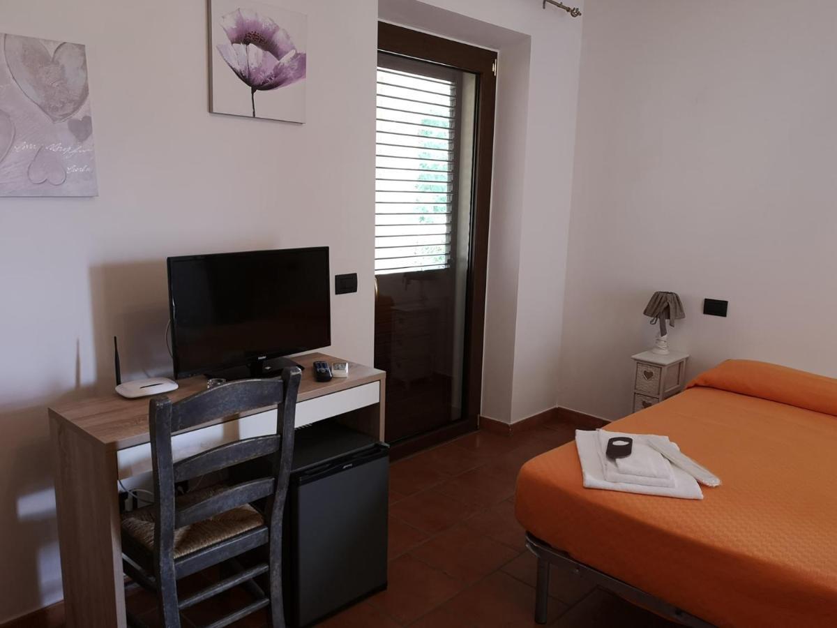 וילפרנקה אין לוניג'אנה B&B Podere Montese מראה חיצוני תמונה