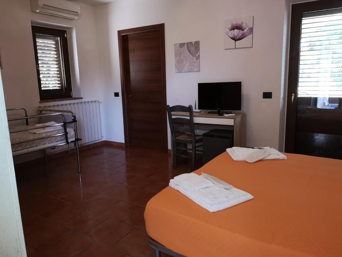 וילפרנקה אין לוניג'אנה B&B Podere Montese מראה חיצוני תמונה