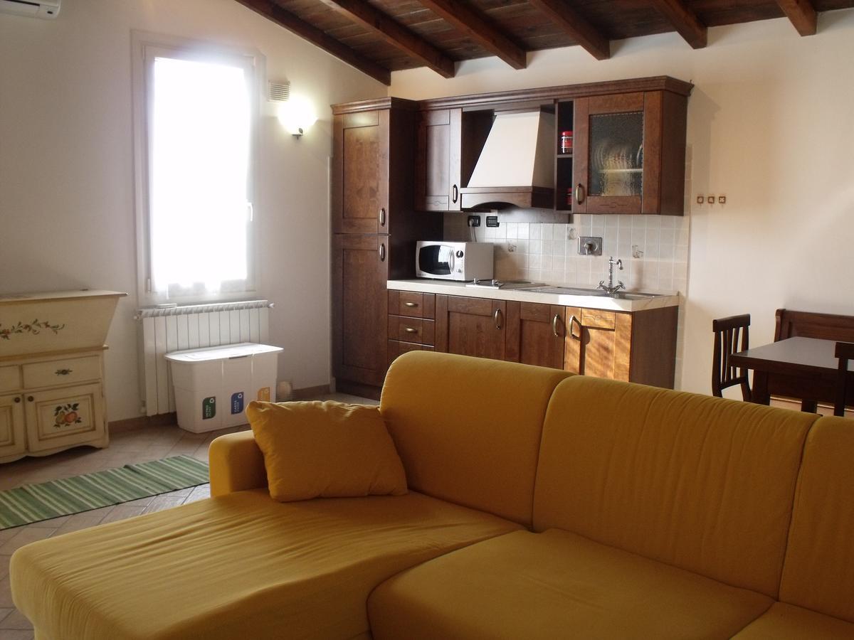 וילפרנקה אין לוניג'אנה B&B Podere Montese מראה חיצוני תמונה